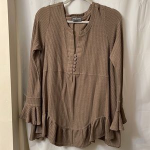 Women’s long sleeve, waffle net top